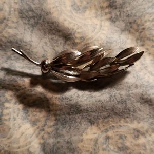 Vintage Olive Branch Brooch